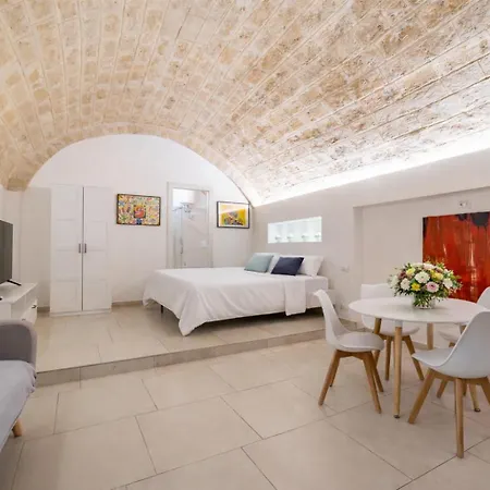 Le Cave